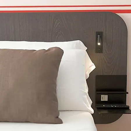 Metropolitan Aparthotel 4*