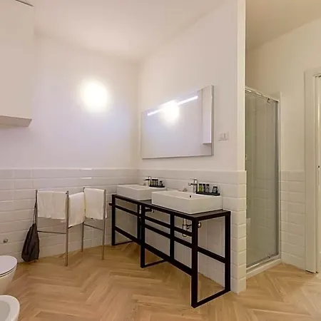 Metropolitan Ξενοδοχείο με διαμερίσματα 4*