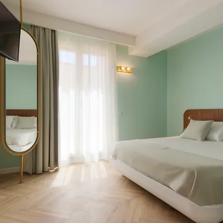 アパートホテル Metropolitan 4*