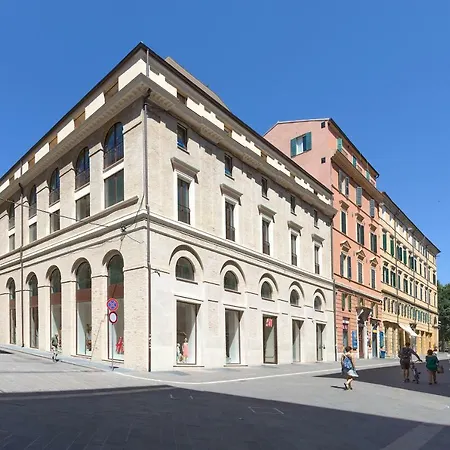Metropolitan 4*