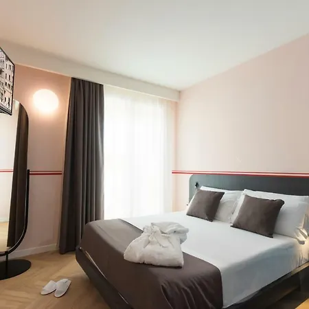 アパートホテル Metropolitan 4*