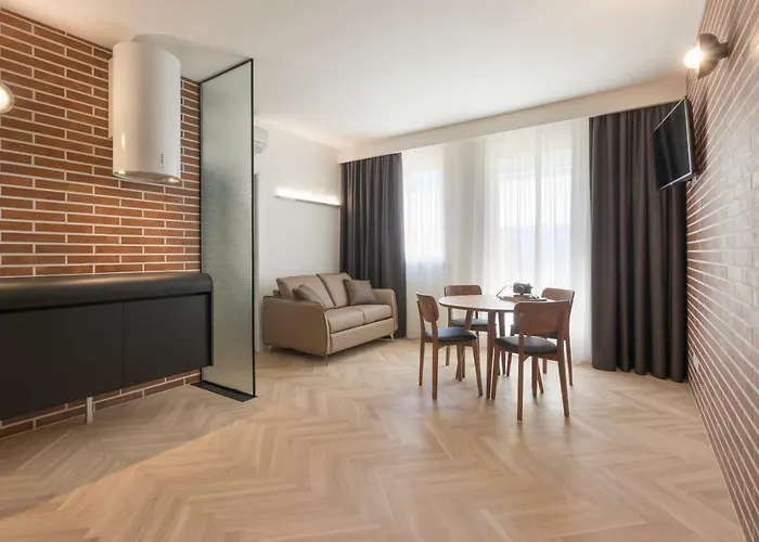 Metropolitan Aparthotel 4*